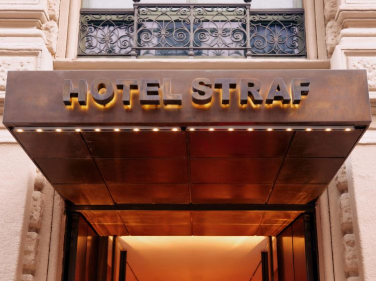 STRAF hotel&bar Milano sceglie LHost per la gestione degli oggetti dimenticati